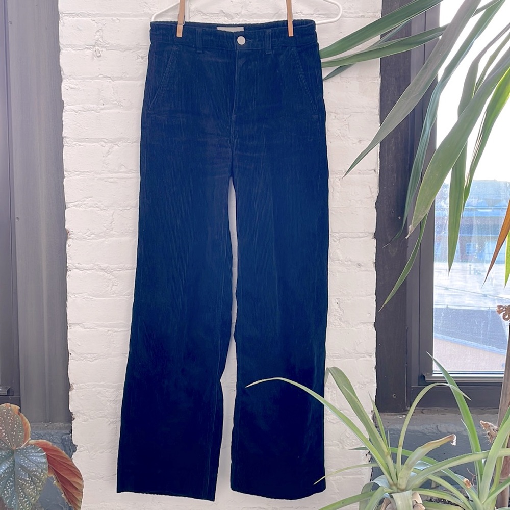 Everlane Wide leg drape pant in corduroy